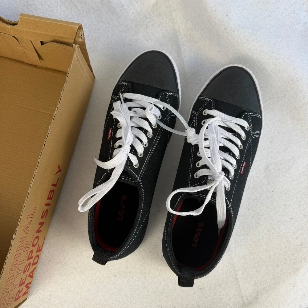 Levis Anikin C CVS Mens US 10 UK 9 Black Canvas Low Top Sneakers New